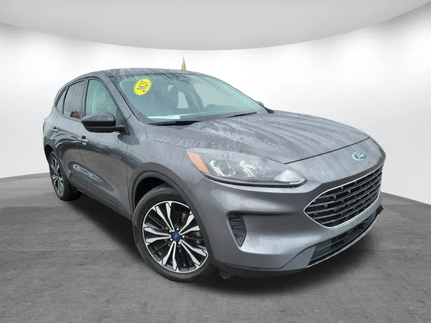 2021 Ford Escape SE photo 1