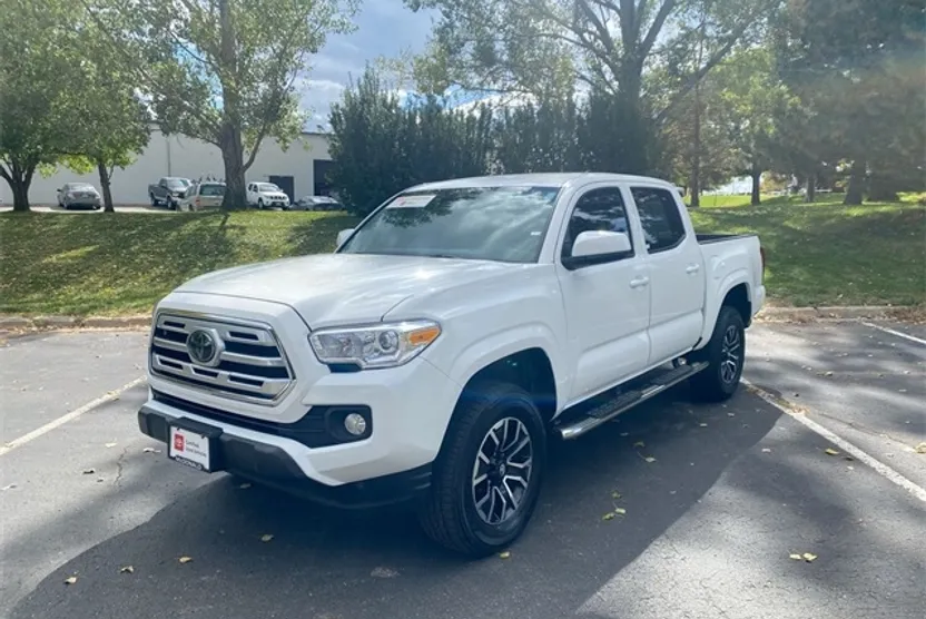 2023 Toyota Tacoma SR photo 1