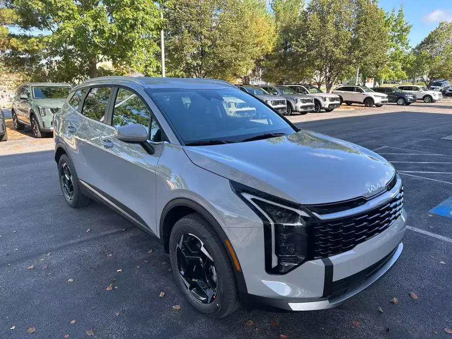 2026 Kia Sportage Hybrid EX photo 1