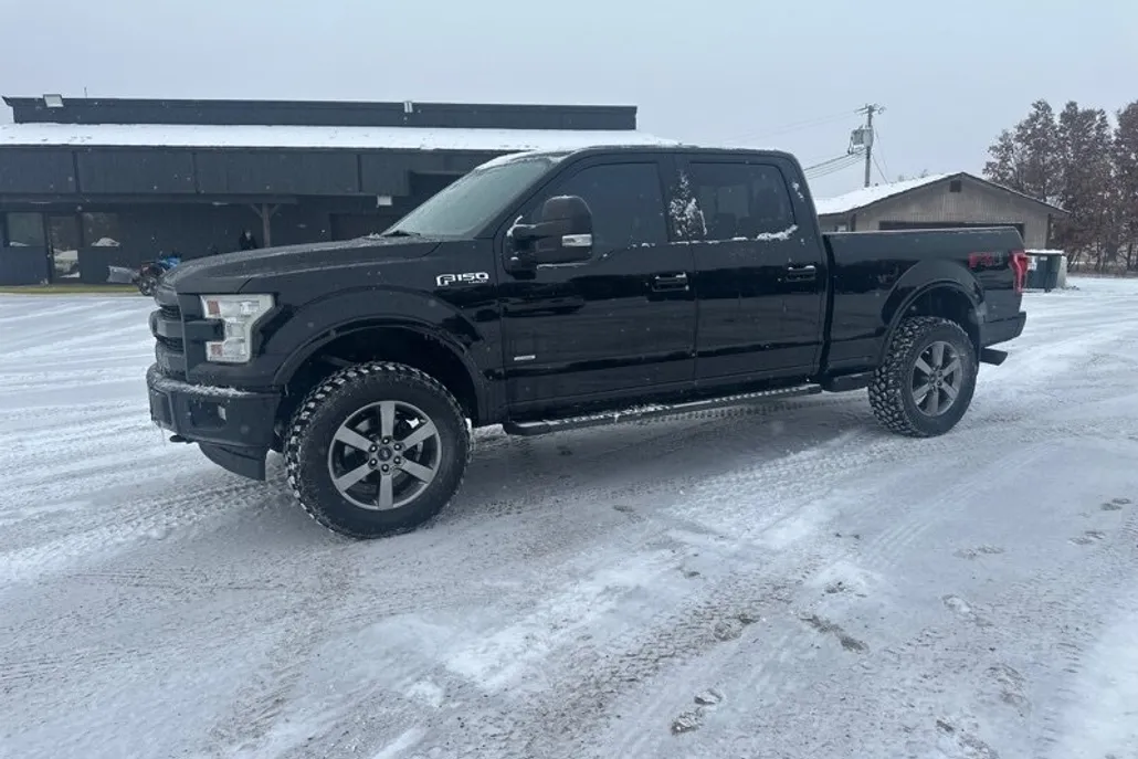2017 Ford F-150 Lariat photo 1