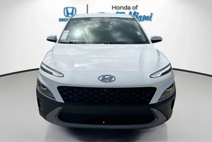 2023 Hyundai Kona SE photo 1