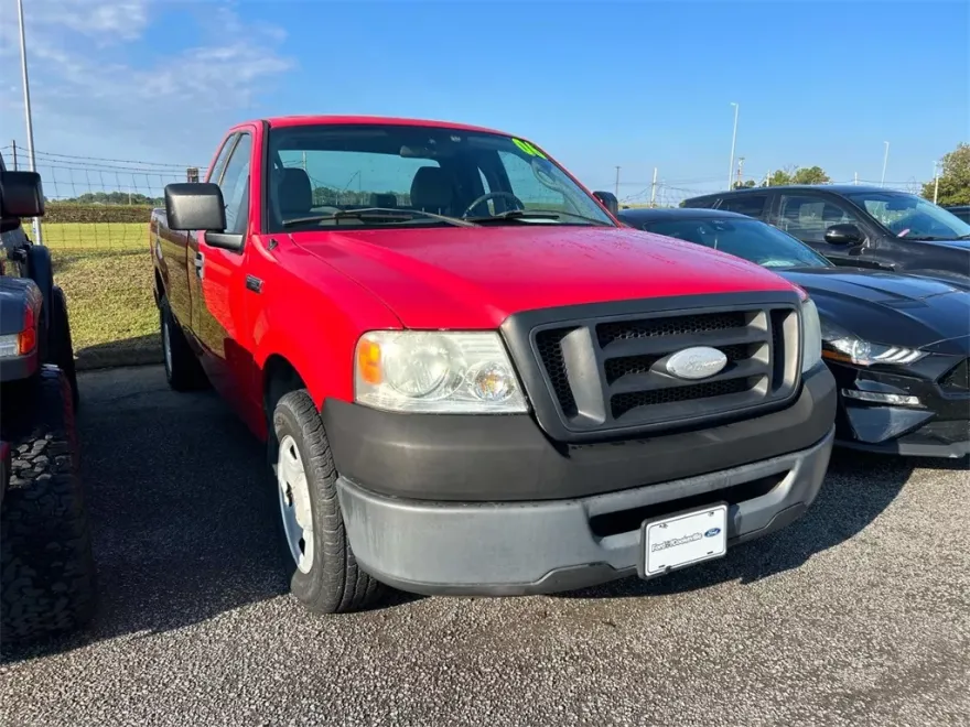 2006 Ford F-150 XL photo 1