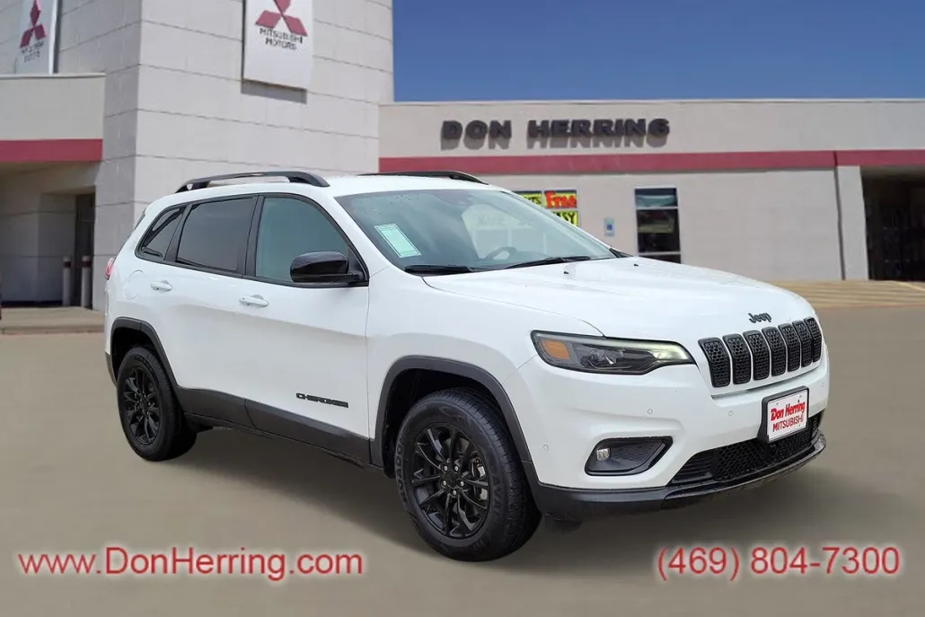 2023 Jeep Cherokee Altitude Lux photo 1