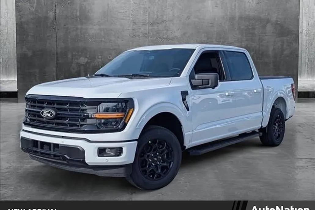 2025 Ford F-150 XLT photo 1
