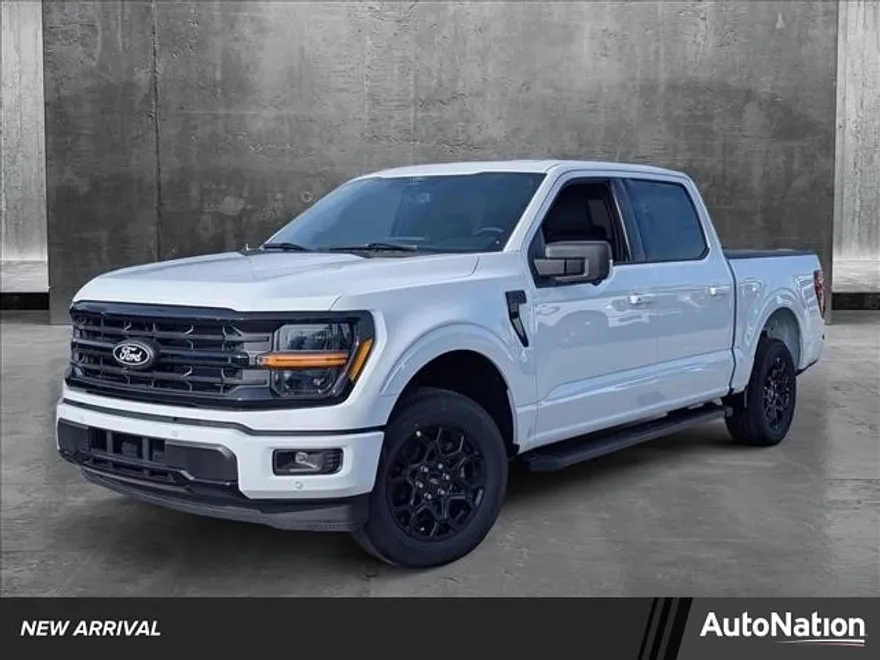 2025 Ford F-150 XLT photo 1