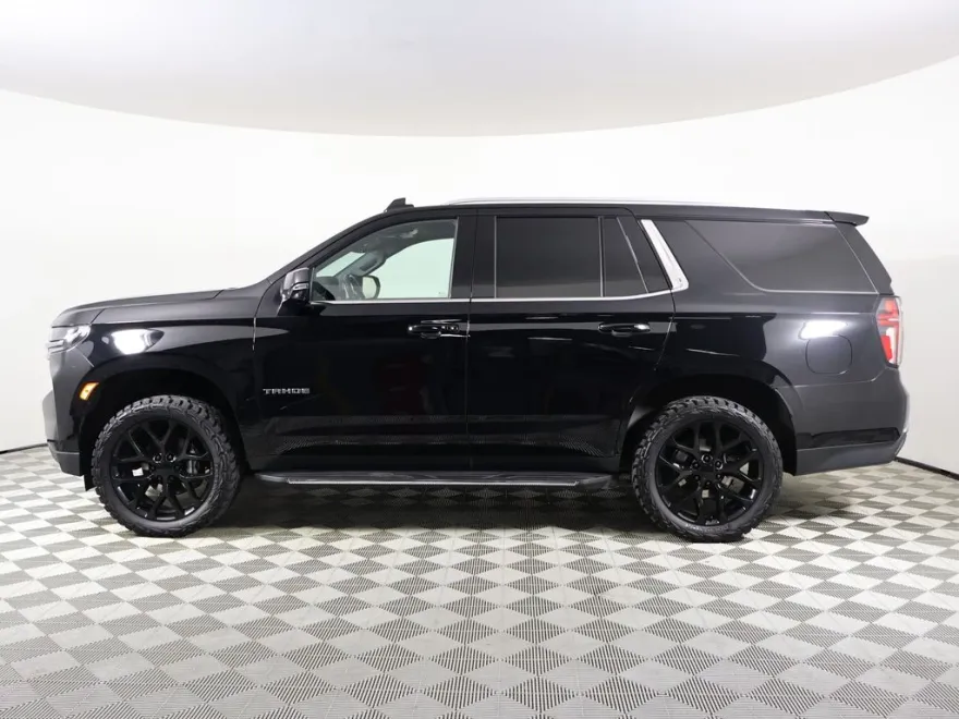 2021 Chevrolet Tahoe LT photo 1