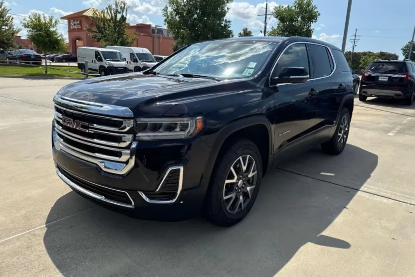 2022 Gmc Acadia SLE photo 1