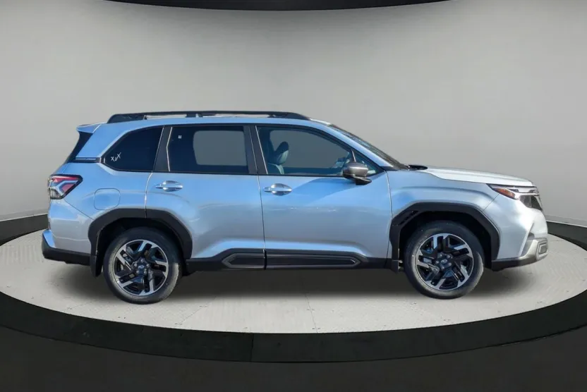 2025 Subaru Forester Limited photo 1