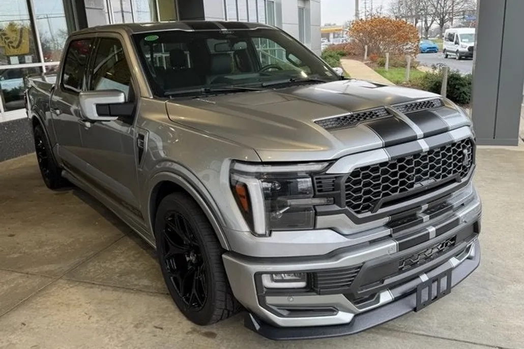 2024 Ford F-150 Lariat photo 1