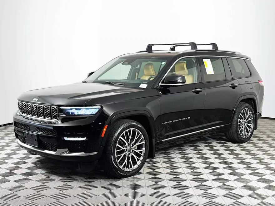 2021 Jeep Grand Cherokee L Summit Reserve photo 1
