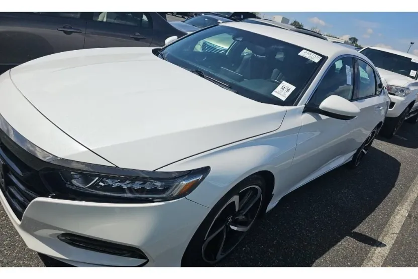 2020 Honda Accord Sport photo 1