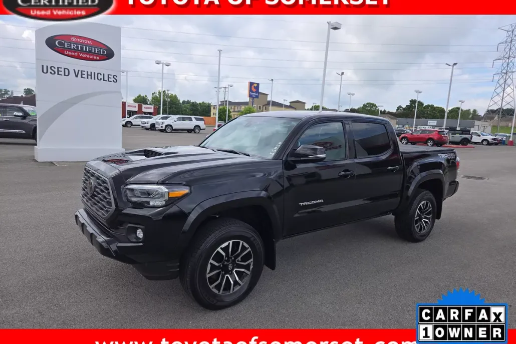 2023 Toyota Tacoma TRD Sport V6 photo 1
