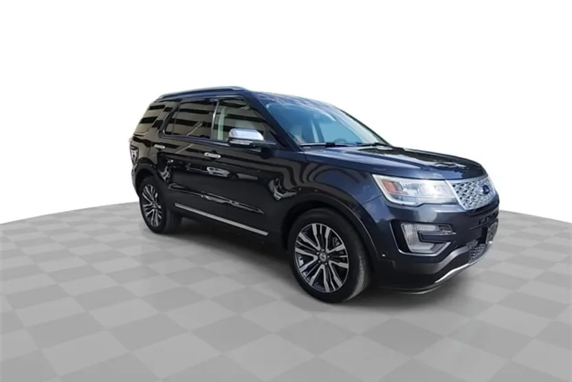 2017 Ford Explorer Platinum photo 1