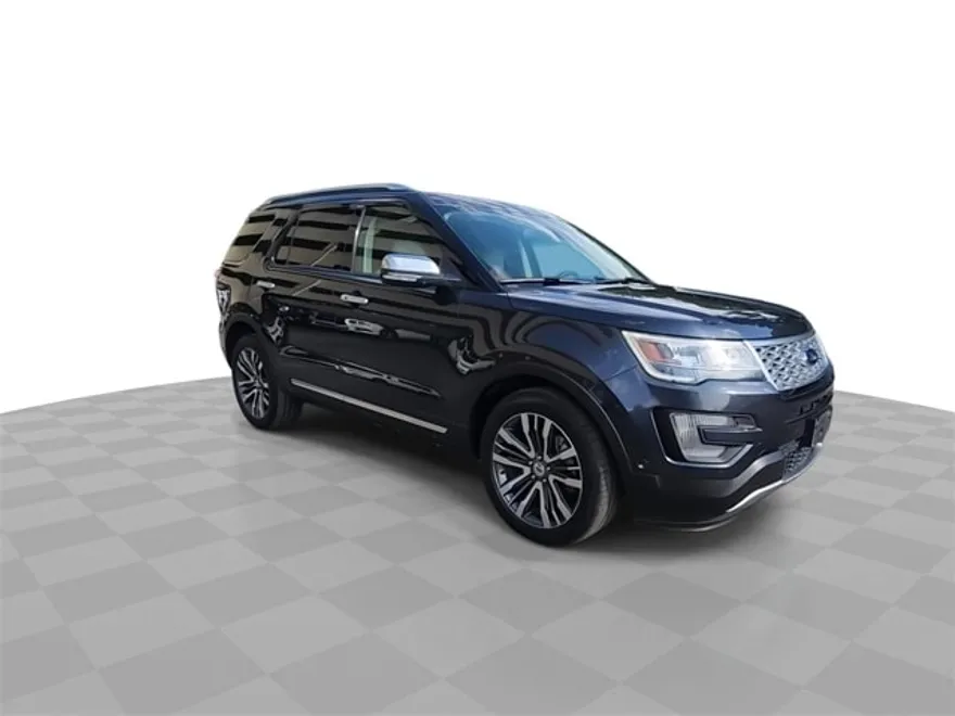 2017 Ford Explorer Platinum photo 1