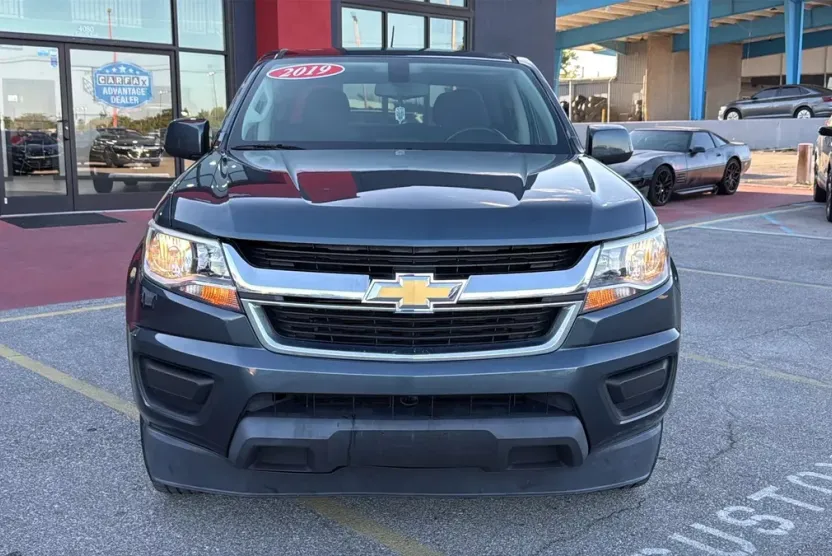 2019 Chevrolet Colorado LT photo 1