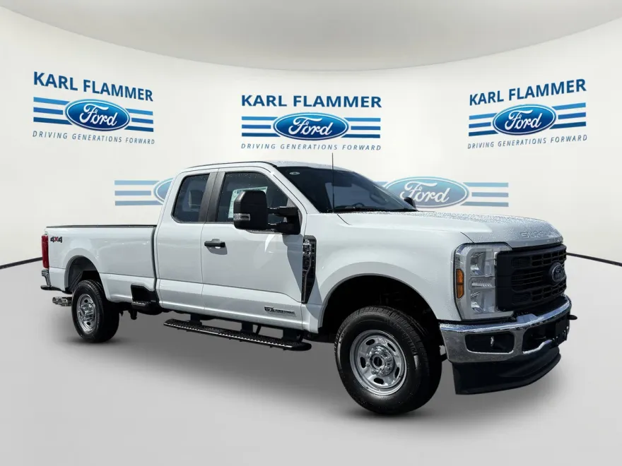 2025 Ford F-350 XL photo 1
