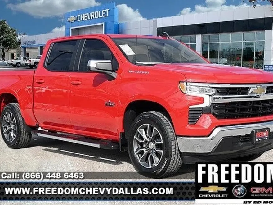 2025 Chevrolet Silverado 1500 LT photo 1