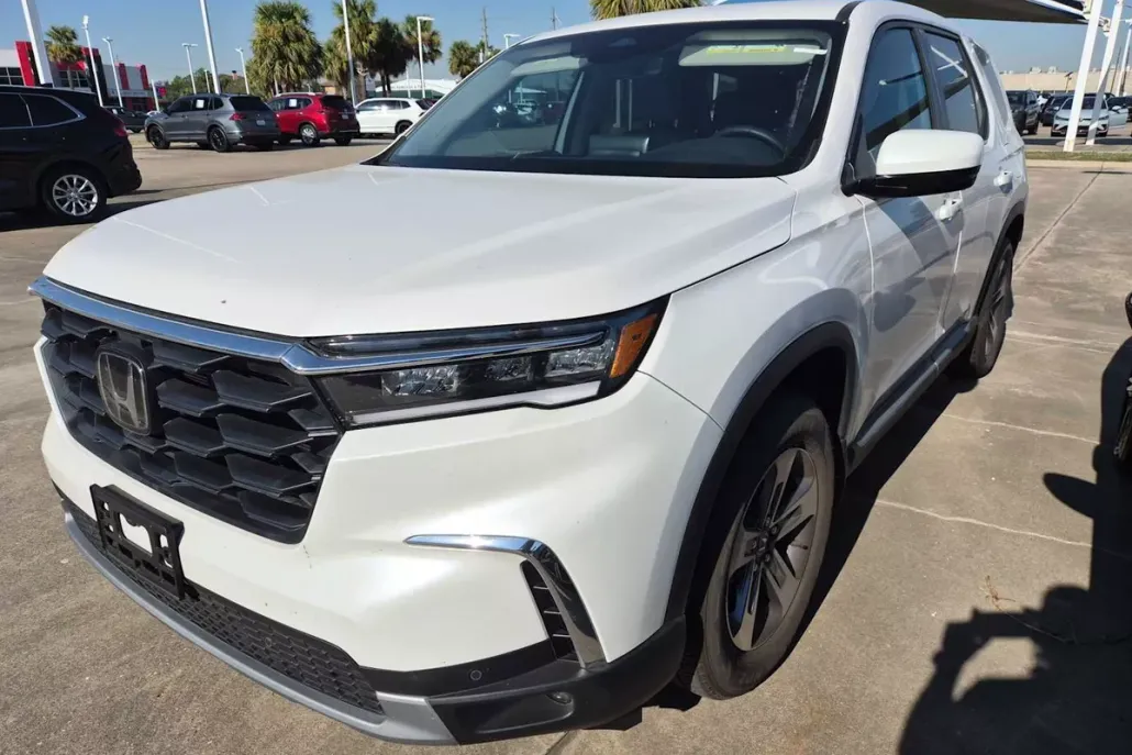 2025 Honda Pilot EX-L photo 1