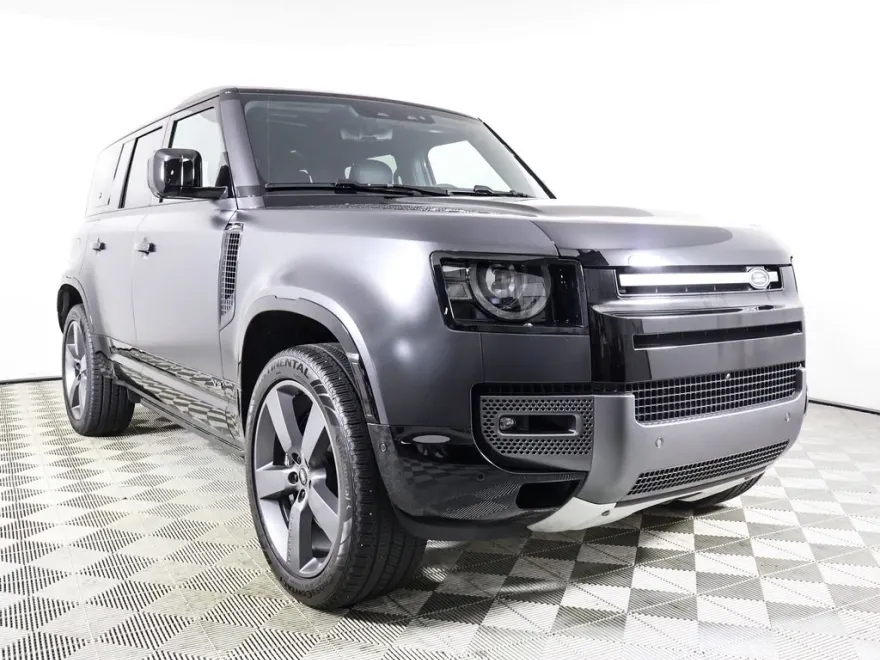 2024 Land Rover Defender 110 Carpathian Edition photo 1