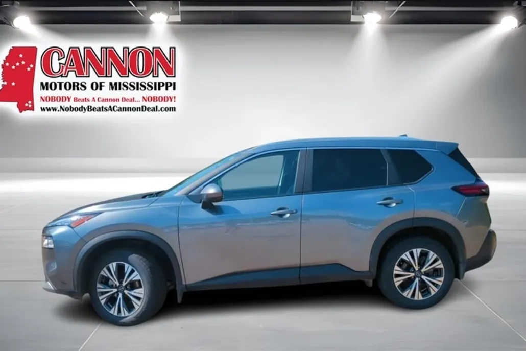 2023 Nissan Rogue SV photo 1