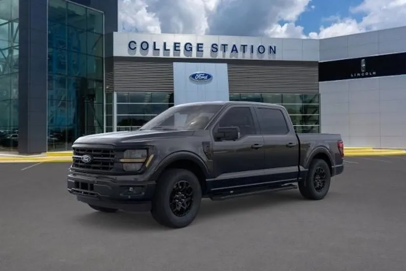 2025 Ford F-150 XLT photo 1