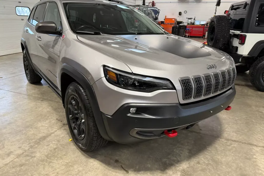 2019 Jeep Cherokee Trailhawk photo 1
