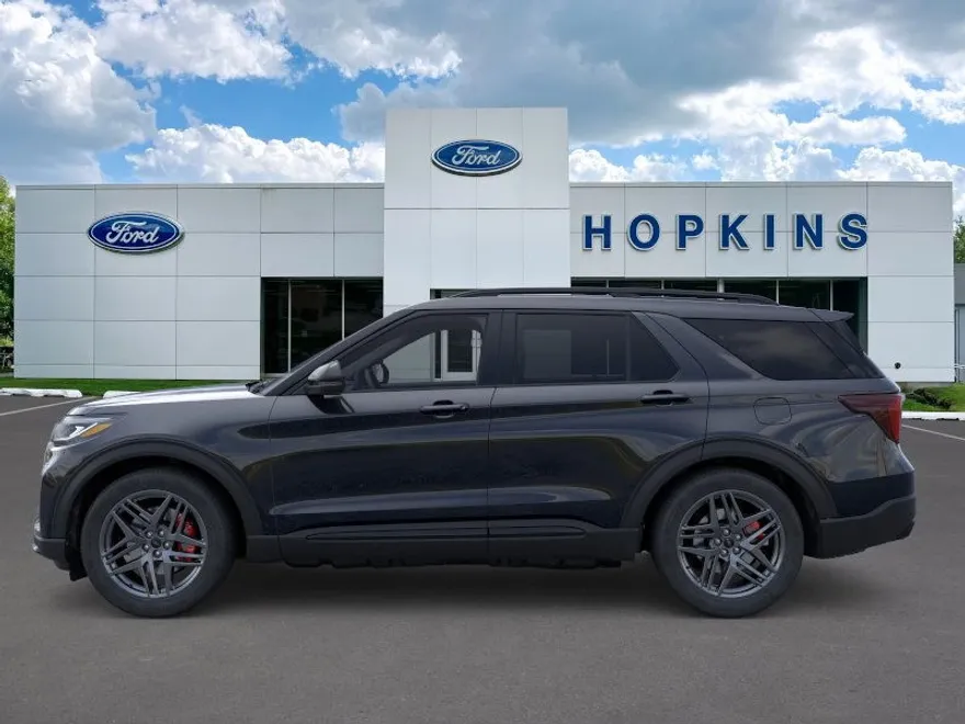 2025 Ford Explorer ST photo 1
