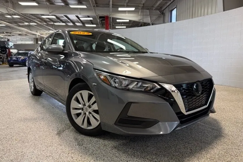 2022 Nissan Sentra S photo 1