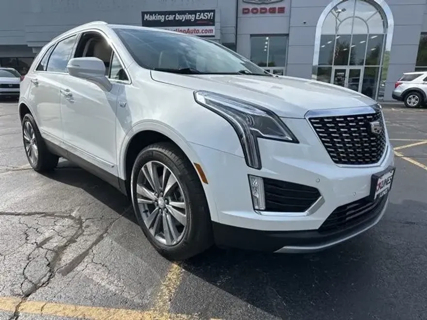2022 Cadillac XT5 Premium Luxury photo 1