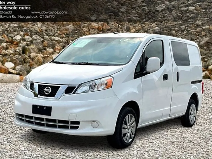 2020 Nissan NV200 SV photo 1