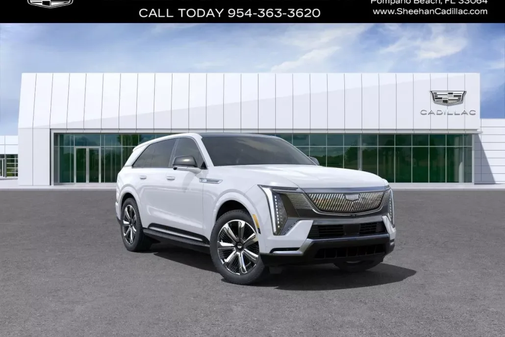 2025 Cadillac Escalade IQ Luxury photo 1