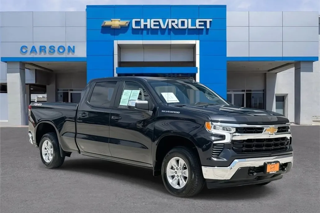 2024 Chevrolet Silverado 1500 LT photo 1