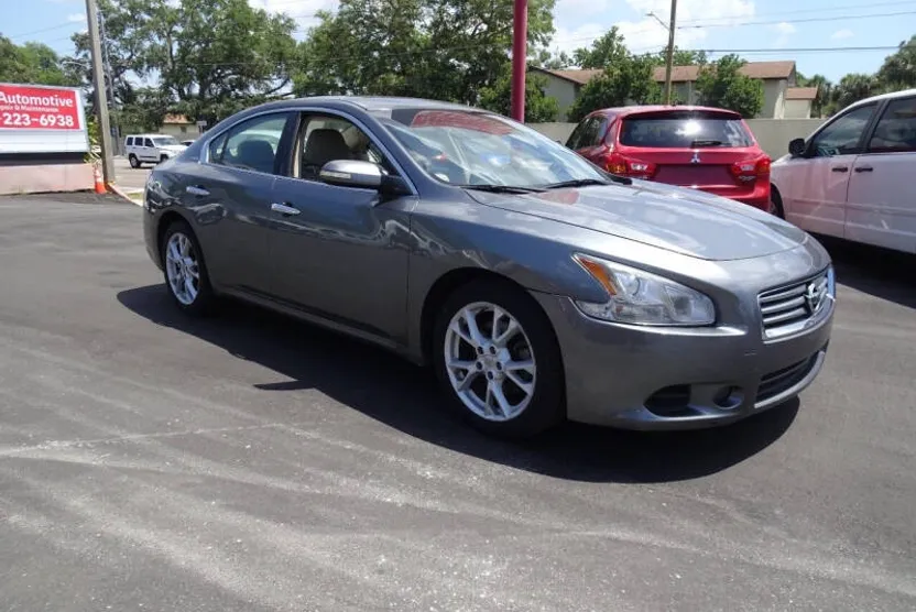 2014 Nissan Maxima S photo 1