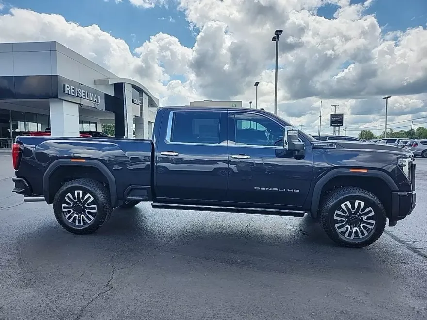 2025 Gmc Sierra 2500 HD Denali Ultimate photo 1
