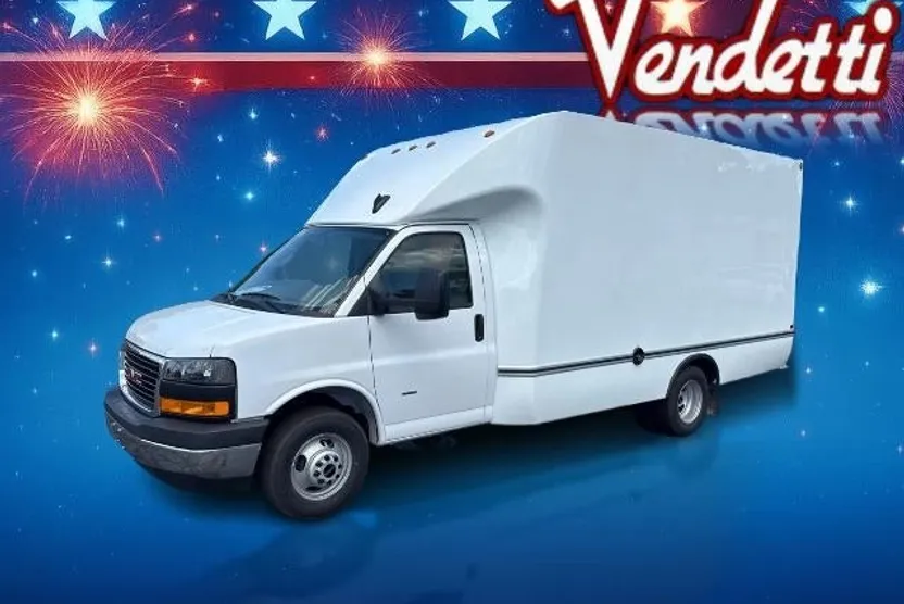 2025 Gmc Savana Cutaway 3500 Base photo 1