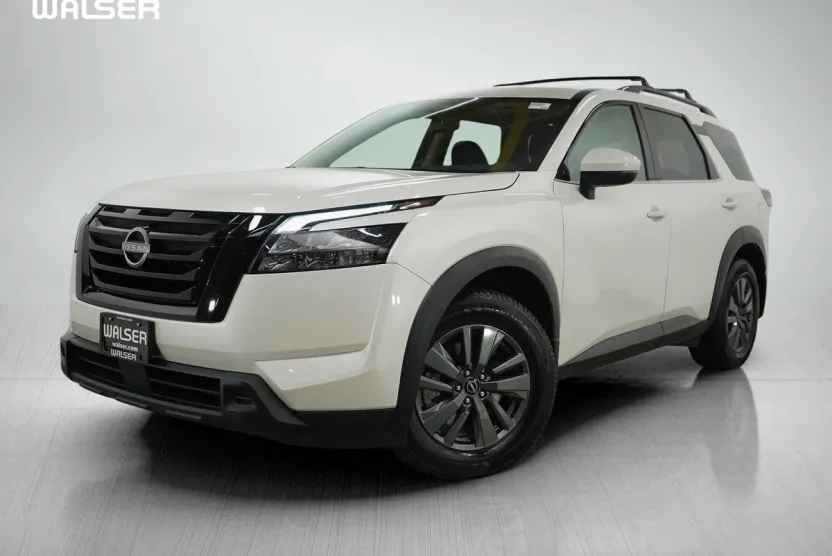 2024 Nissan Pathfinder SV photo 1
