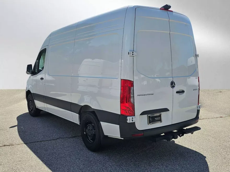 2025 Mercedes Benz Sprinter 2500 Standard Roof photo 1