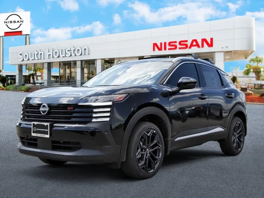 2026 Nissan Kicks SR photo 1