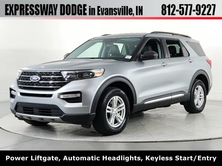 2022 Ford Explorer XLT photo 1