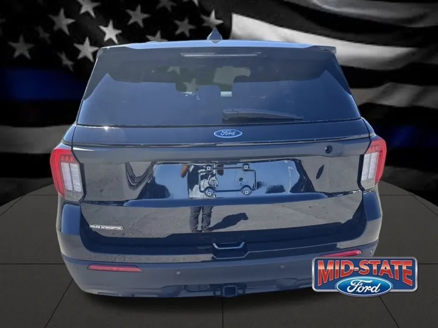 2025 Ford Explorer photo 1