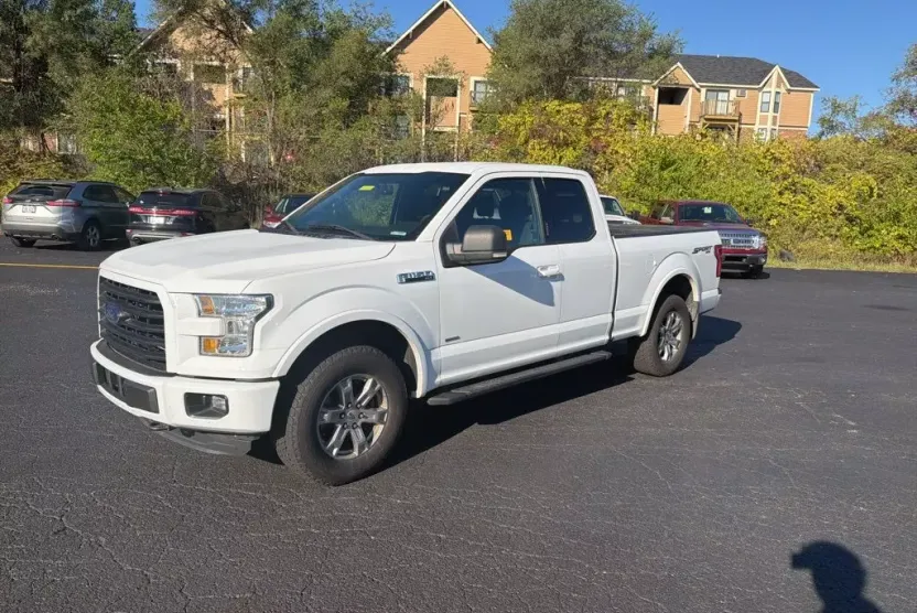 2016 Ford F-150 XLT photo 1