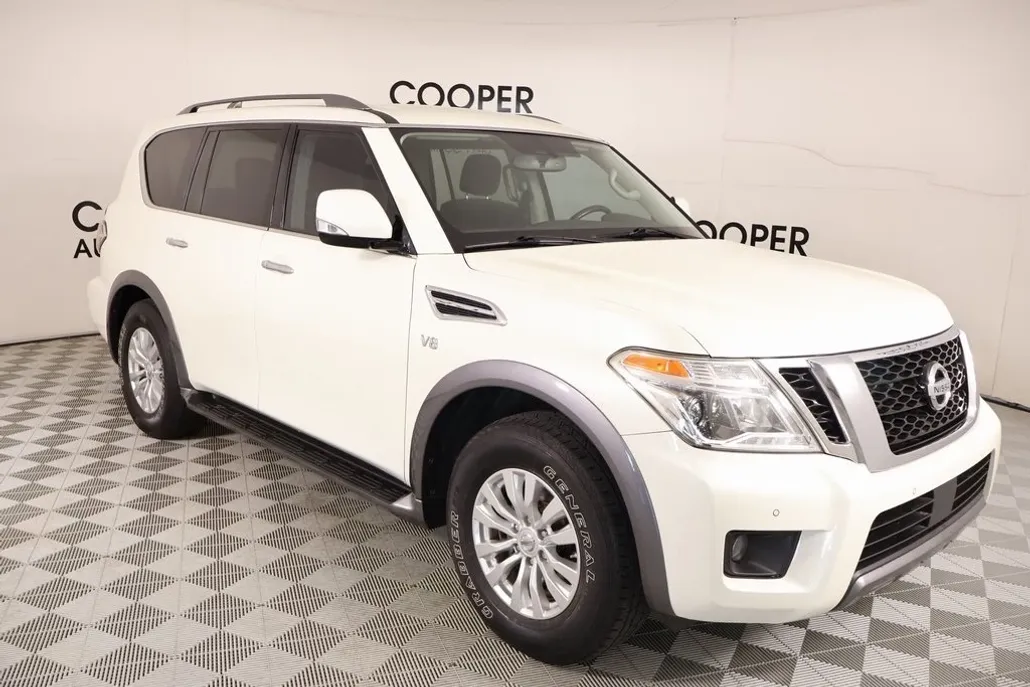 2019 Nissan Armada SV photo 1