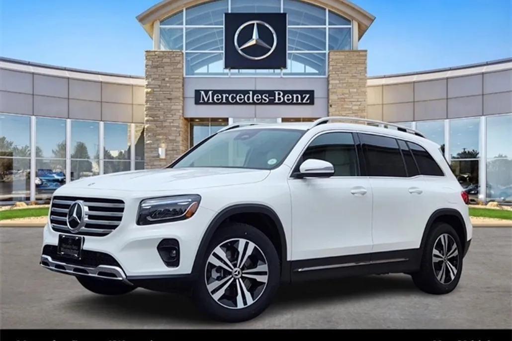 2025 Mercedes Benz GLB 250 4MATIC photo 1