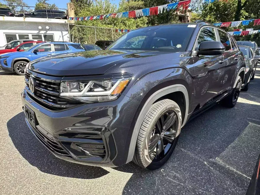 2023 Volkswagen Atlas Cross Sport V6 SEL photo 1