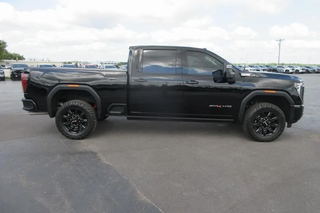 2024 Gmc Sierra 2500 HD AT4 photo 1