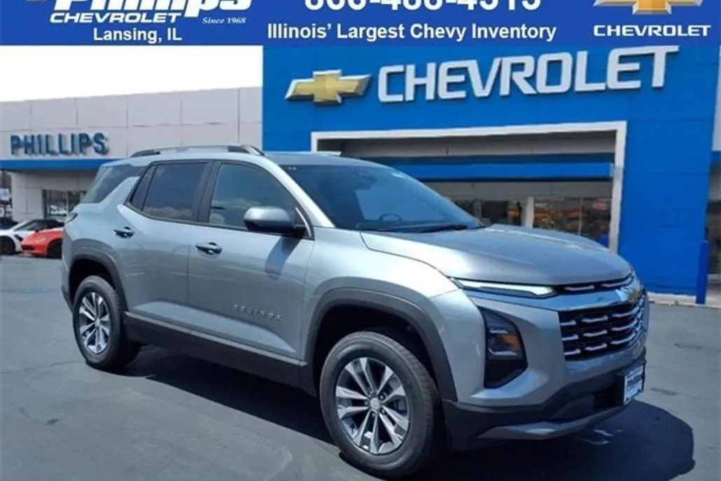 2026 Chevrolet Equinox LT photo 1