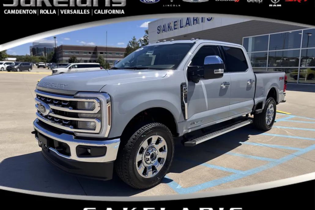 2026 Ford F-250 Lariat photo 1