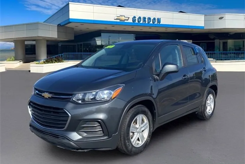 2019 Chevrolet Trax LS photo 1