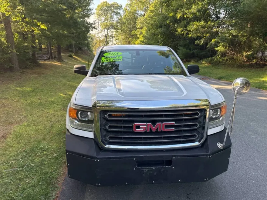 2018 Gmc Sierra Base photo 1