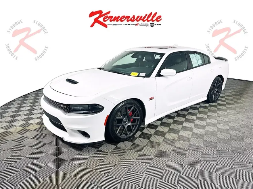 2017 Dodge Charger R/T Scat Pack photo 1